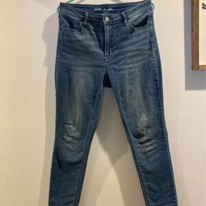Old Navy Women's Classic Blue Skinny Jeans